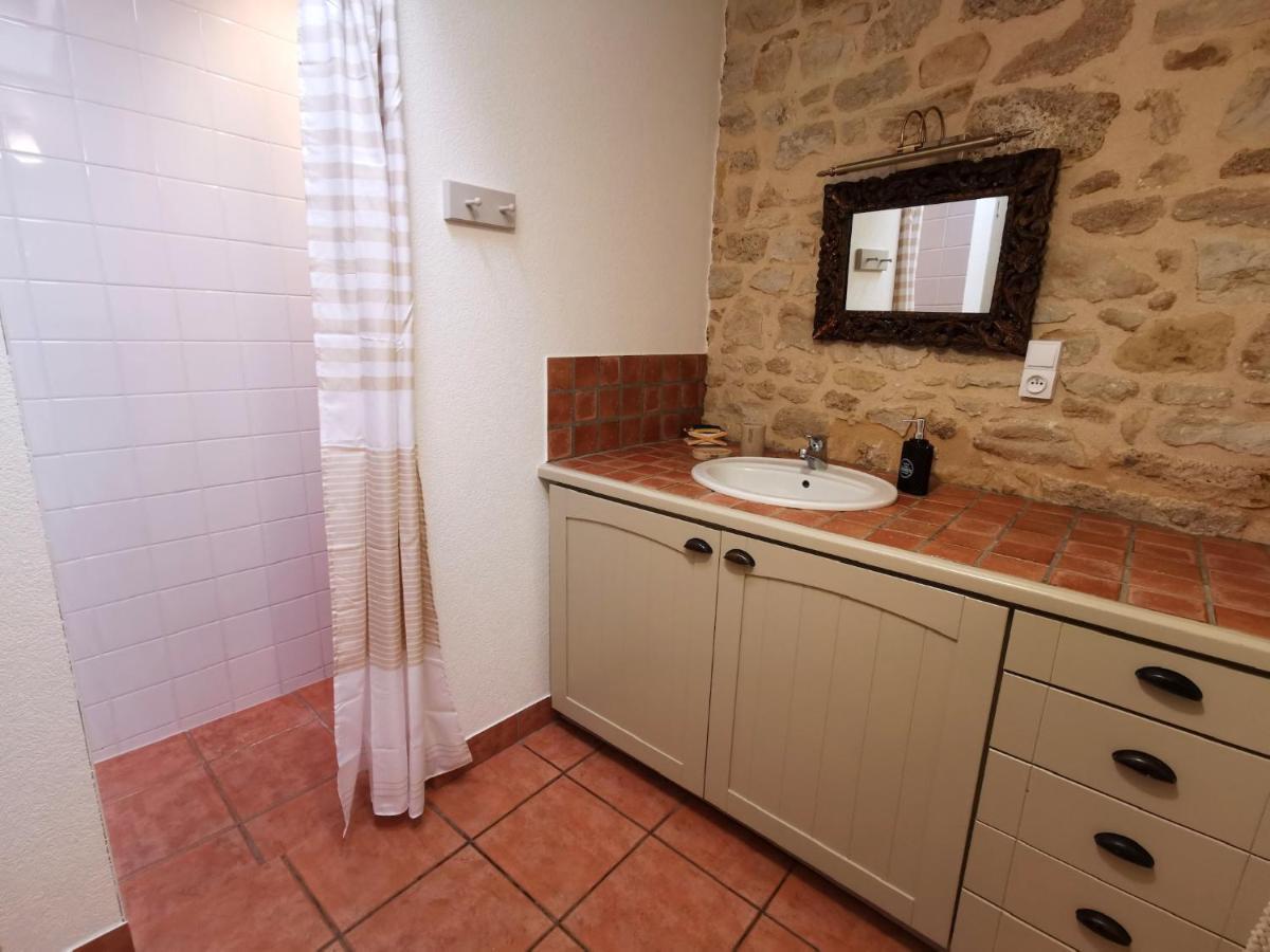 3 Self-Contained Gites With Pool And Games Room Saint-Georges-de-Noisné Екстериор снимка