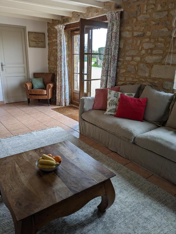 3 Self-Contained Gites With Pool And Games Room Saint-Georges-de-Noisné Екстериор снимка