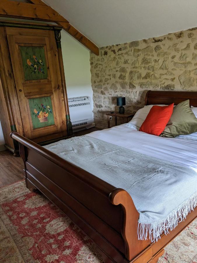 3 Self-Contained Gites With Pool And Games Room Saint-Georges-de-Noisné Екстериор снимка