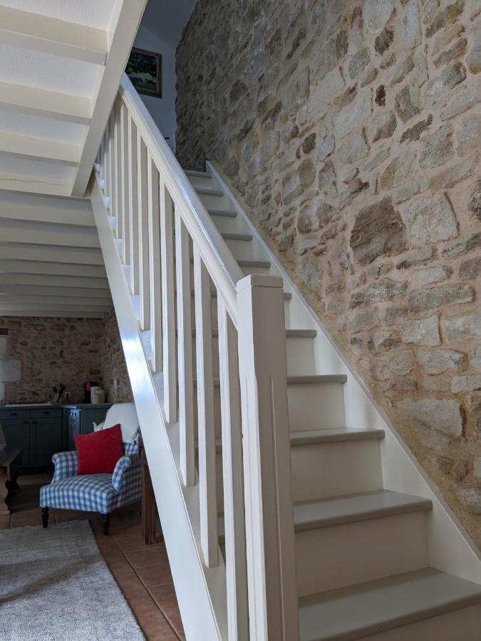 3 Self-Contained Gites With Pool And Games Room Saint-Georges-de-Noisné Екстериор снимка