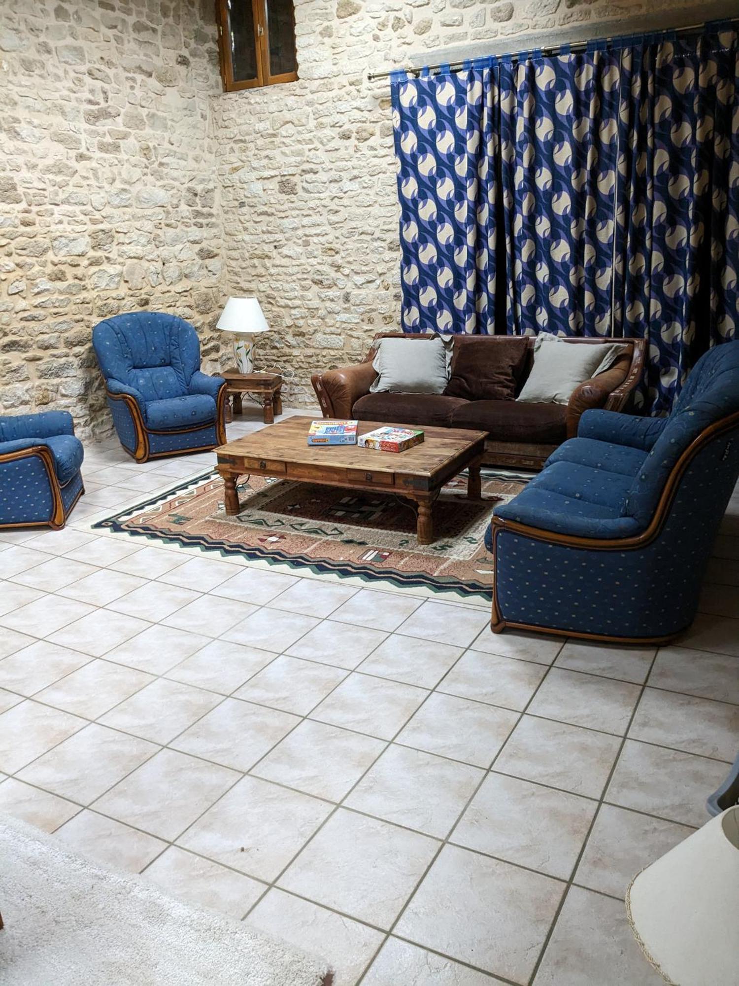 3 Self-Contained Gites With Pool And Games Room Saint-Georges-de-Noisné Екстериор снимка