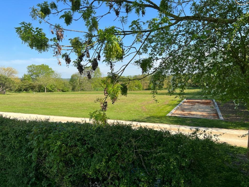3 Self-Contained Gites With Pool And Games Room Saint-Georges-de-Noisné Екстериор снимка